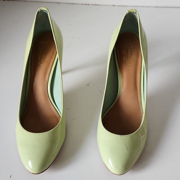 COACH | Patent Leather Herls Rounded Toe In Mint Green Sz 7.5B - Picture 2 of 5